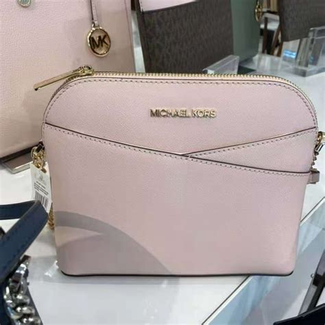 michael kors jet set powder blush